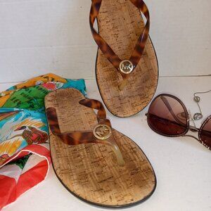 MICHAEL KORS MK Women's Sz 8B Flip Flips Cork Footbed "Tortoise" Straps Logo